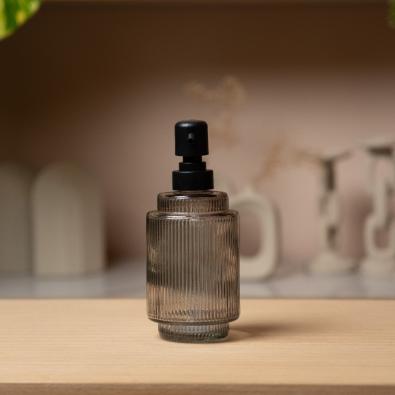 Tekli Siyah Cam Sıvı Sabunluk