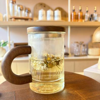 Akasya Kapaklı ve Saplı Cam Demlik